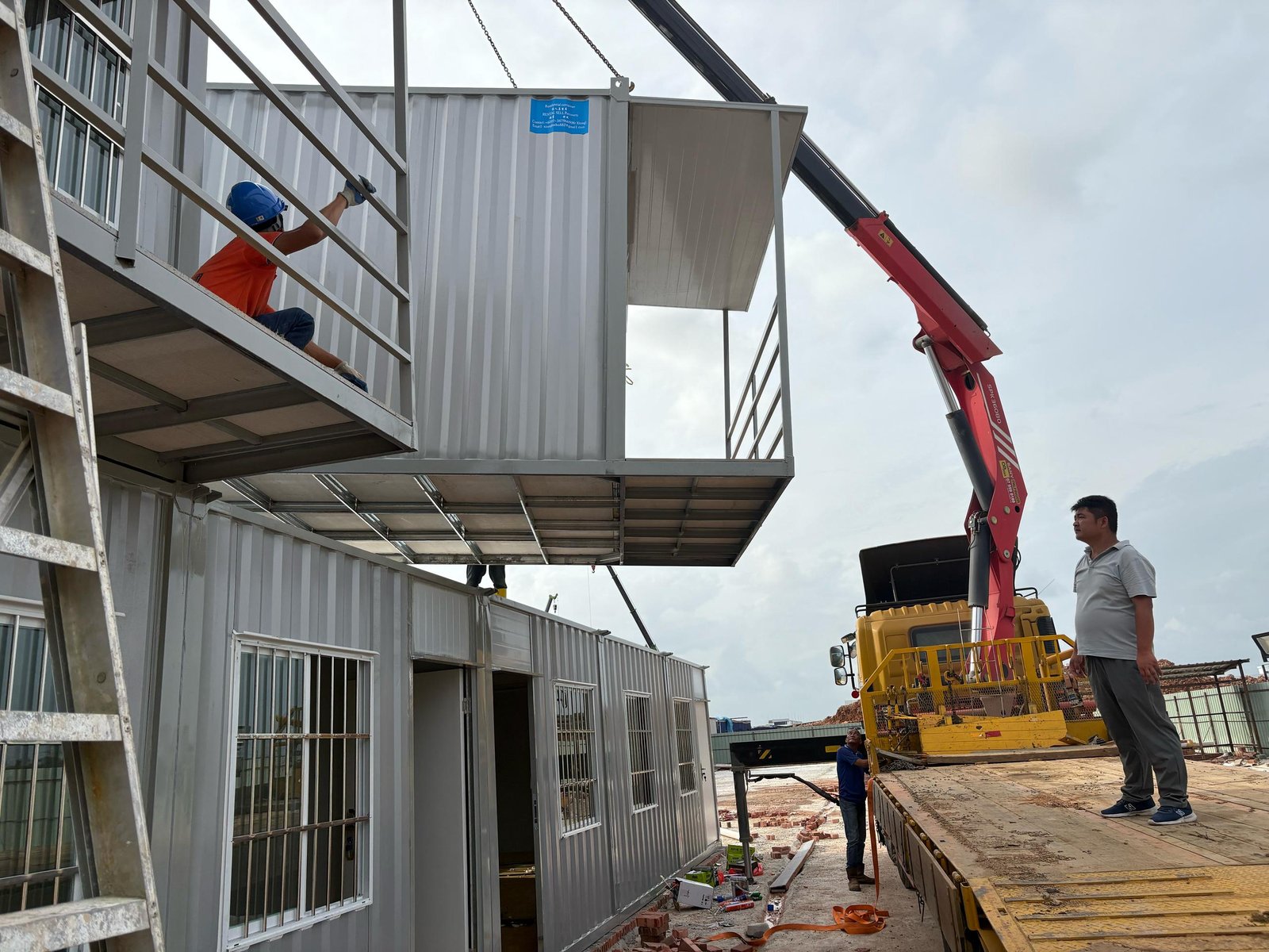 JB Custom Made Living Containers