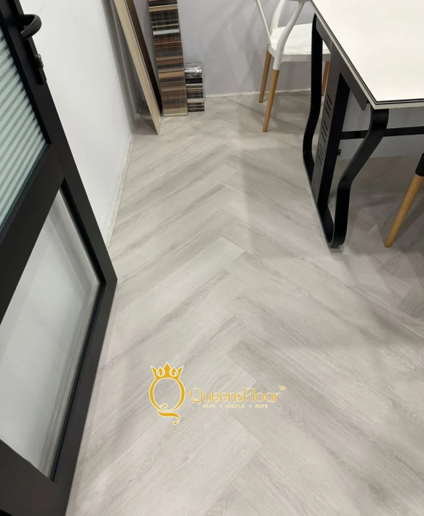 QueensFloor